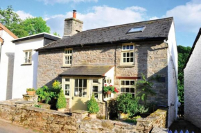 River Cottage Brecon: Hot Tub, Fire, Balcony, Wifi